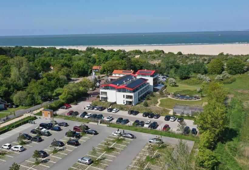 Deluxe Room with Balcony, Strandhotel Duinoord