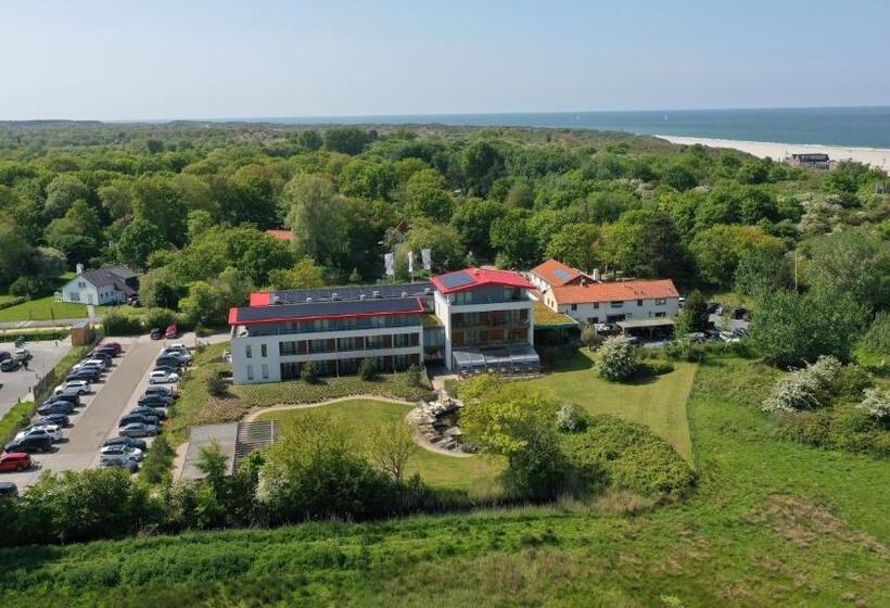 Suite with lake view, Strandhotel Duinoord