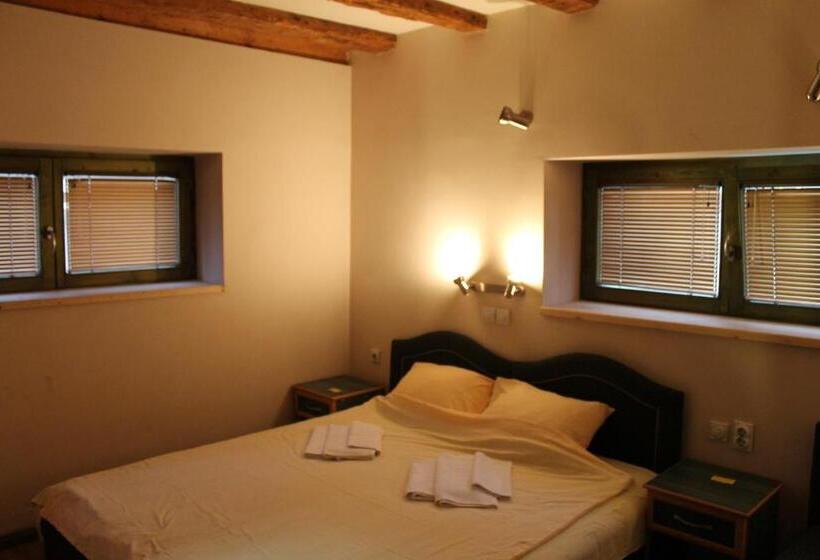 اتاق استاندارد سه نفره, Guesthouse Kraljica