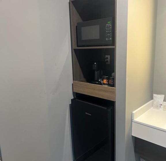 Номер Deluxe, Complexe Dix80