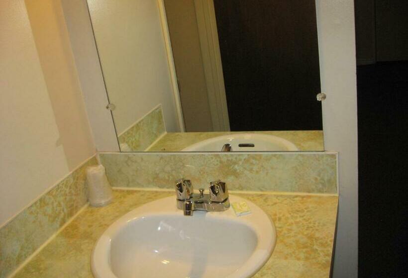 غرفه قياسيه سريرين مزدوجين, Pals Motel And Rv Park