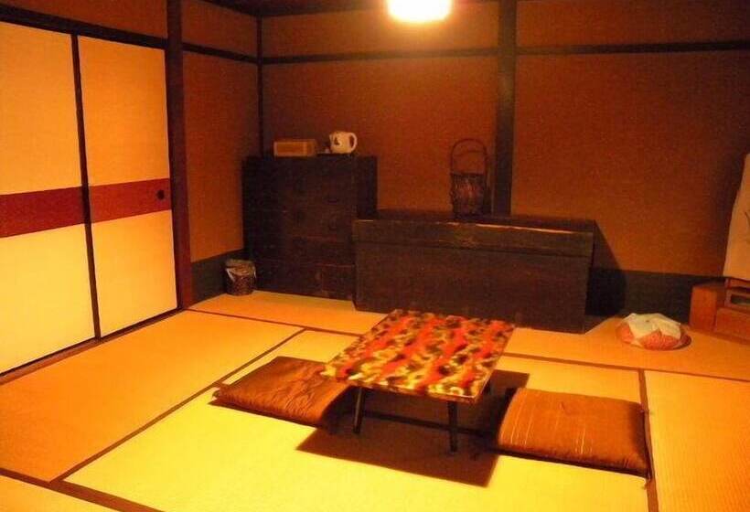Номер Стандарт Трехместный, Guesthouse Kingyoya