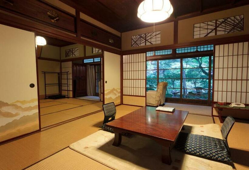 Habitación Deluxe, Fukuzumiro