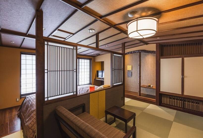 Номер Стандарт, Tsuta Onsen Ryokan