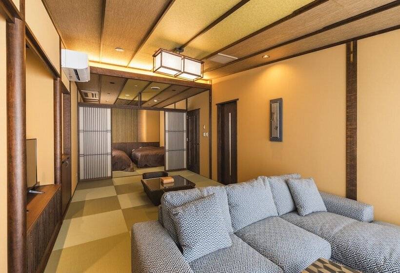 Номер Стандарт, Tsuta Onsen Ryokan
