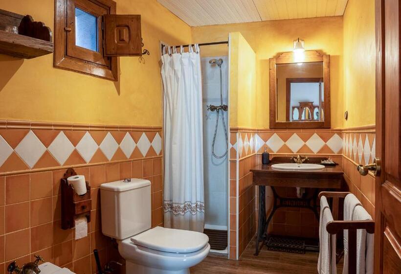 Номер Стандарт с Балконом, Casa Rural La Fuente Del Jerte