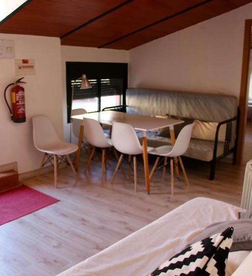 Апартаменты 1 Спальня, Hostel El Lago, Caceres