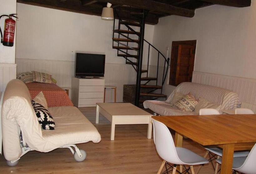Апартаменты 1 Спальня, Hostel El Lago, Caceres