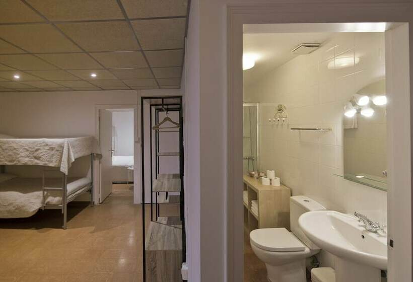 Семейный Номер, Hostal La Salut De Terrades