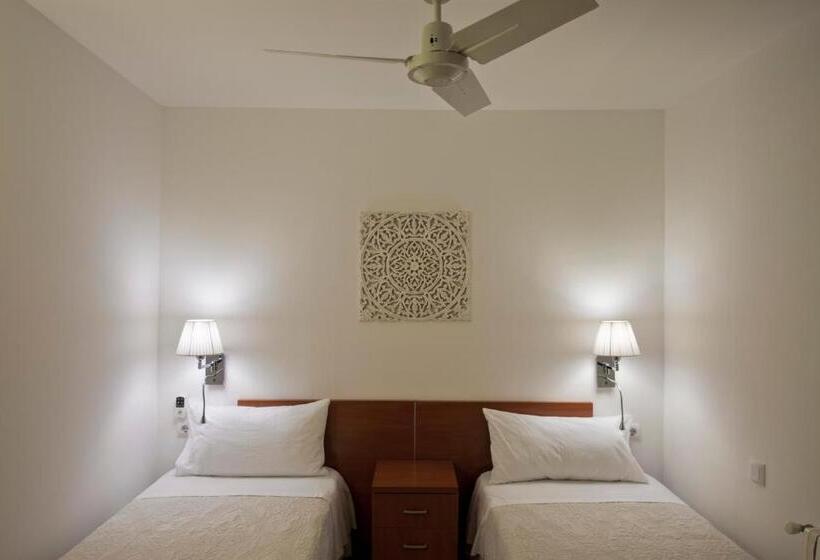 Номер Стандарт, Hostal La Salut De Terrades