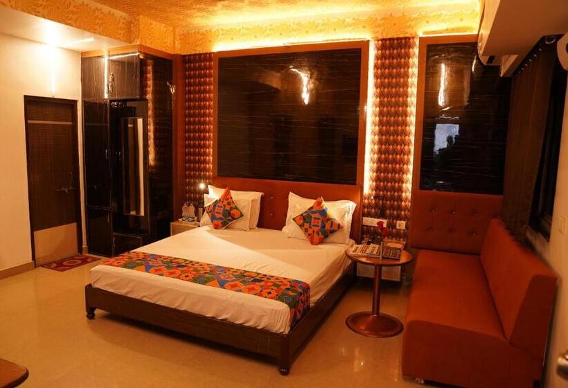 جناح عائلي, Omni Plaza