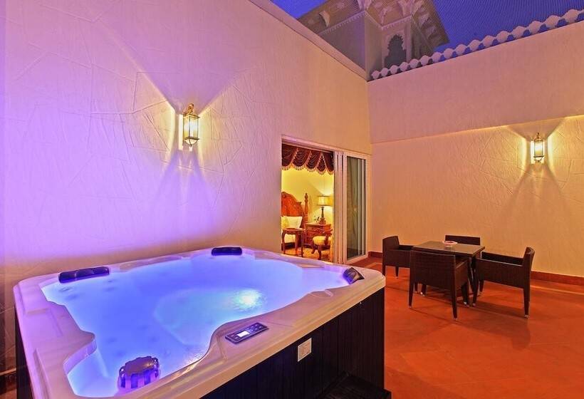 سوئیت رویال, Shouryagarh Resort & Spa