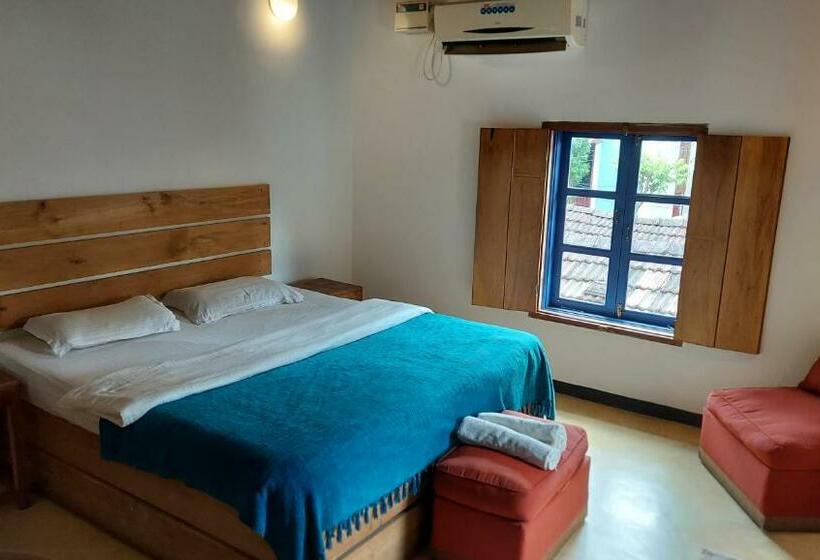 اتاق لوکس, The Old Quarter Hostel