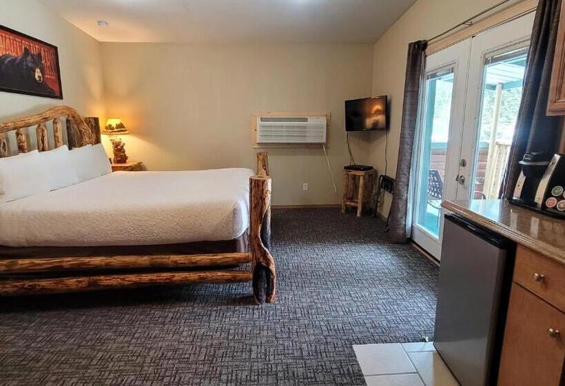 Стандартный Номер Кровать Кинг, Riverfront Motel & Cabins