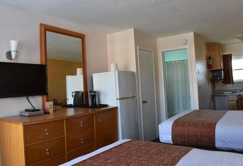 Номер Deluxe, Blue Water Motel