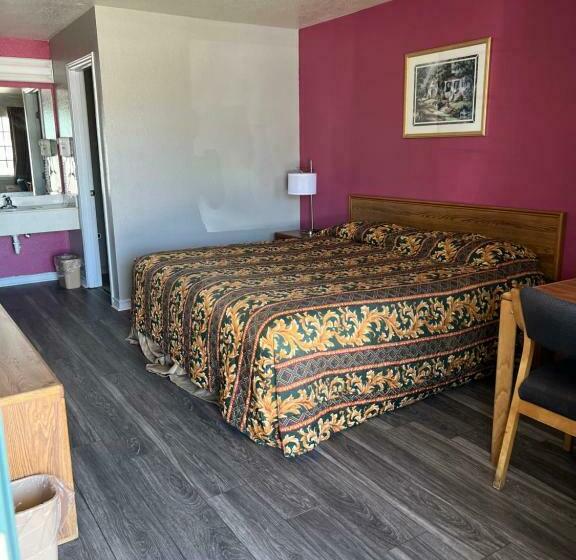 Habitació Estàndard Llit King, Country Inn Motel