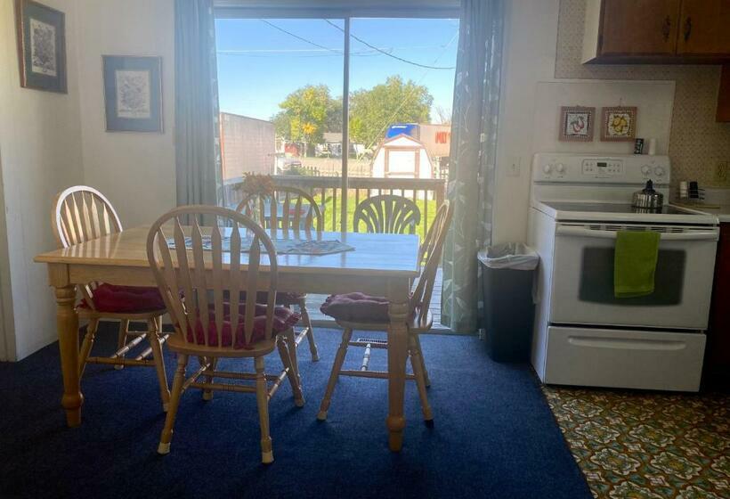 Бунгало Deluxe, Greybull Motel