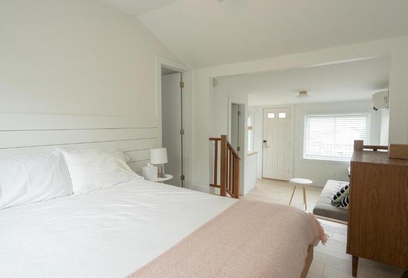 Дом 2 Спальни, Breakers Montauk