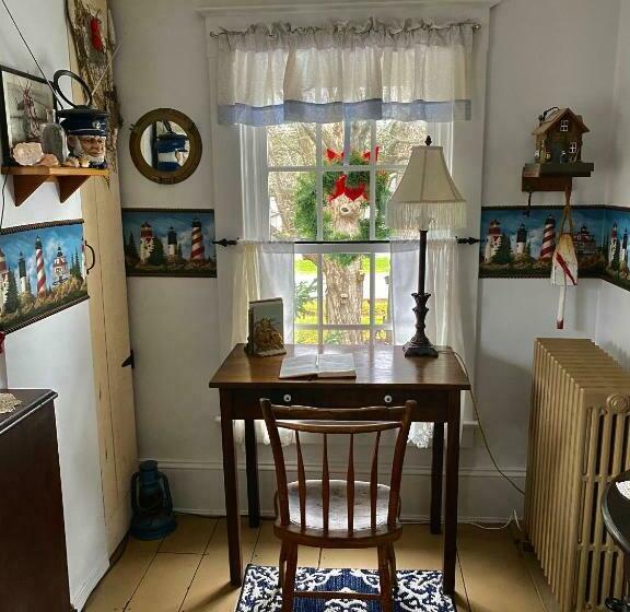 经济房, The Bella Ella Bed And Breakfast
