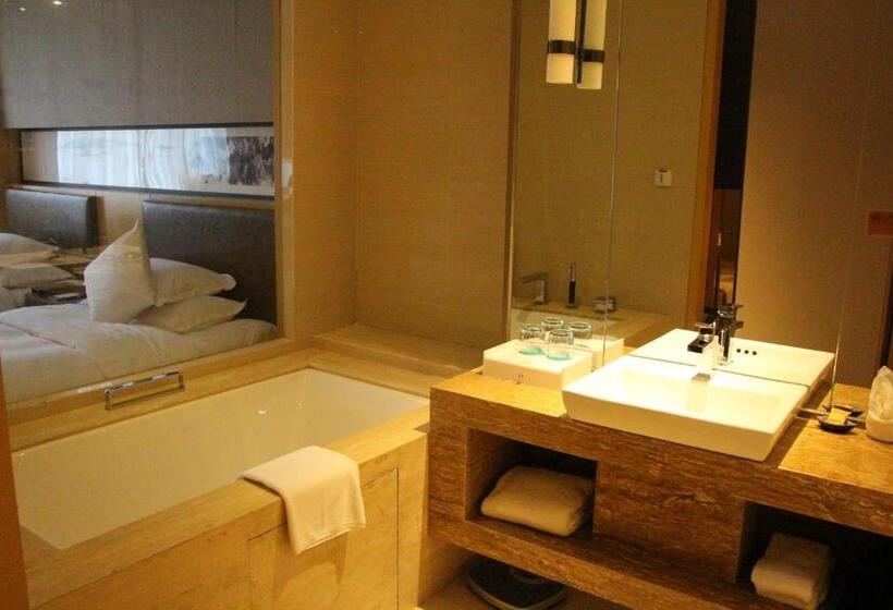 Номер Стандарт Вид на Озеро, Gloria Resorts Jingdezhen Xishan Lake