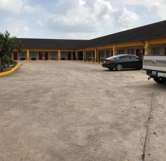 Номер Deluxe Одноместный, Los Fresnos Inn And Suites