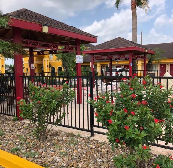 Номер Стандарт, Los Fresnos Inn And Suites