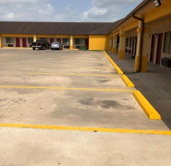Номер Deluxe Одноместный, Los Fresnos Inn And Suites