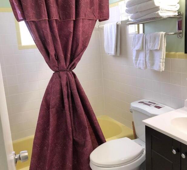 带双人大床的行政管理套房, Sunshine Inn & Suites Venice, Florida