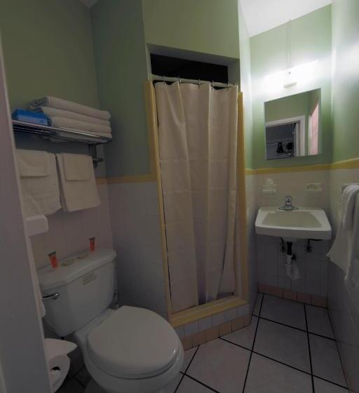 带大床的标准间, Sunshine Inn & Suites Venice, Florida