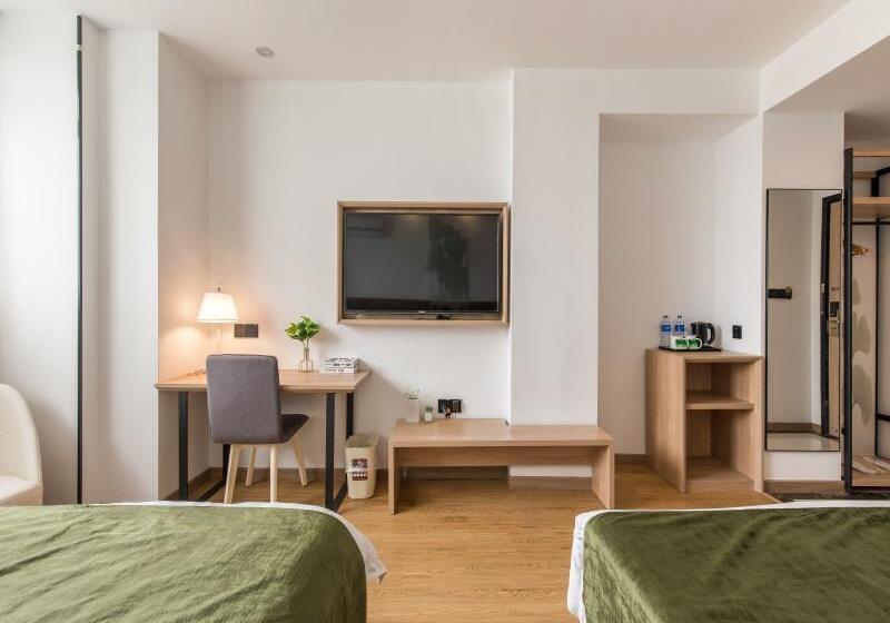 Семейный Номер, Greentree Inn Shanghai Zhoupu Town Xiupu Road Business