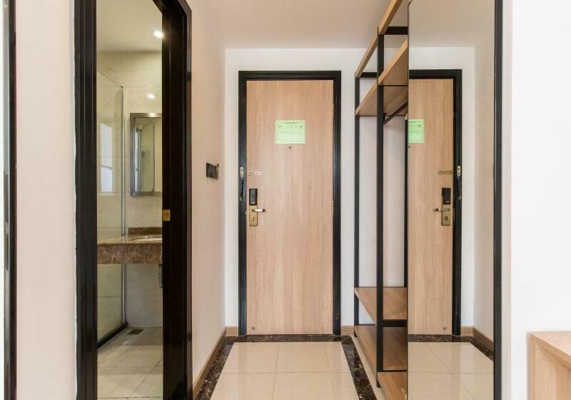 Номер Deluxe, Greentree Inn Shanghai Zhoupu Town Xiupu Road Business