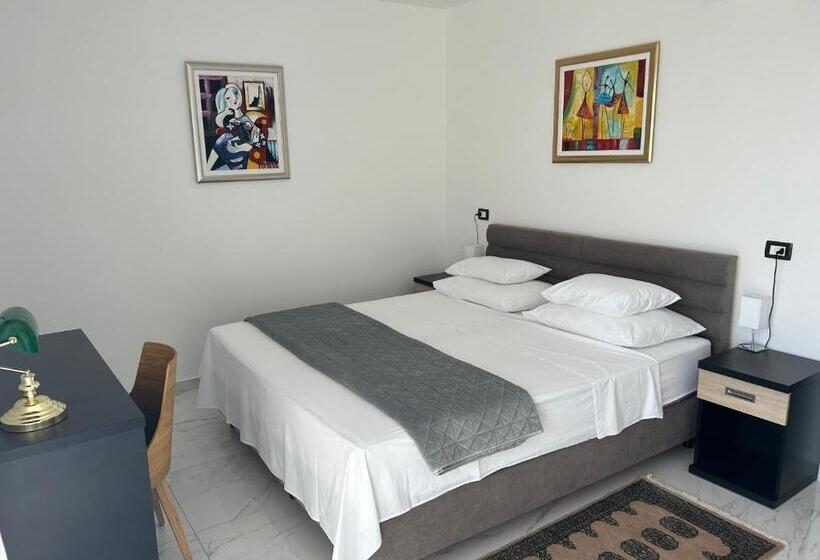 Номер Deluxe Вид на Бассейн, Villa Jane Inn