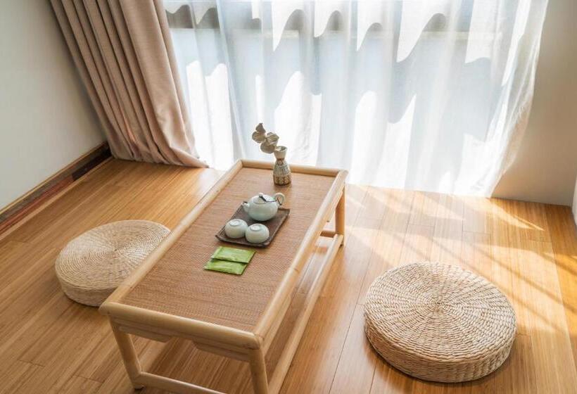 Номер Deluxe с Балконом, Zen Tea House Seven Stars Park