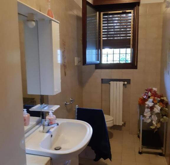 اتاق استاندارد با تخت بزرگ, Bed And Breakfast Imola
