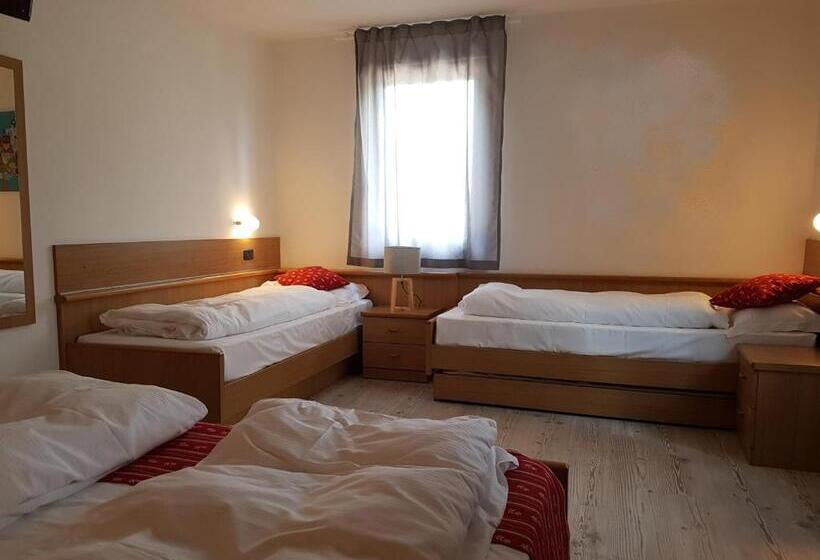 اتاق استاندارد چهار تخته, Ciasa Alpina Relax