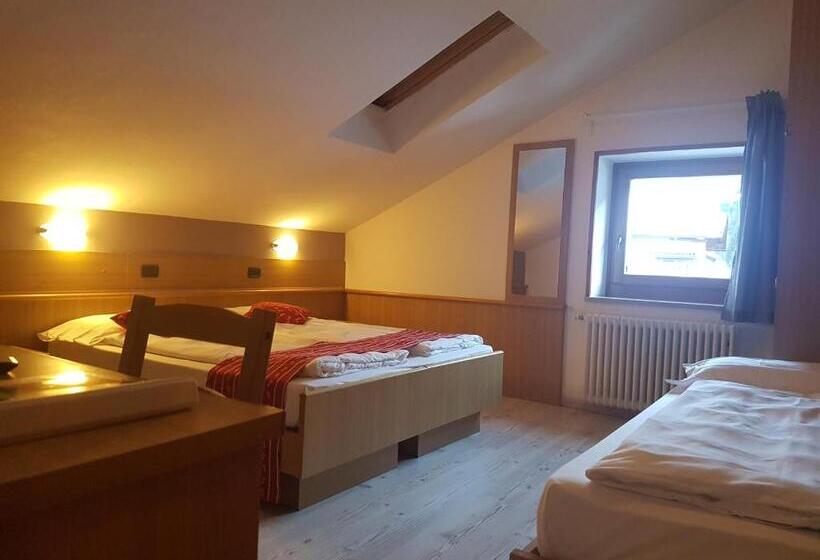 اتاق استاندارد سه نفره, Ciasa Alpina Relax