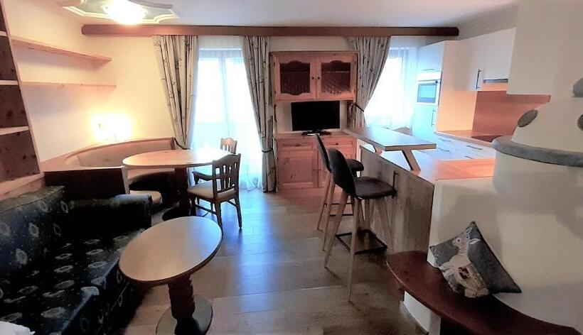 Апартаменты 1 Спальня с Видом, Garni Concordia   Dolomites Home