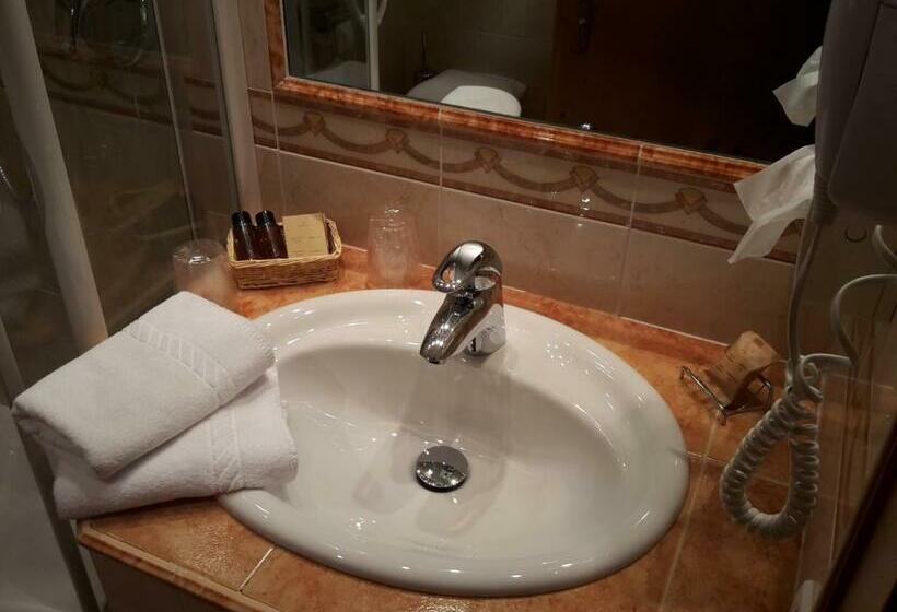 Номер Стандарт с Балконом, Garni Concordia   Dolomites Home