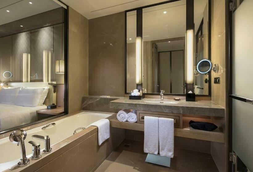 이그제큐티브 룸 킹사이즈 침대, Doubletree By Hilton Hotel Xiamen   Haicang