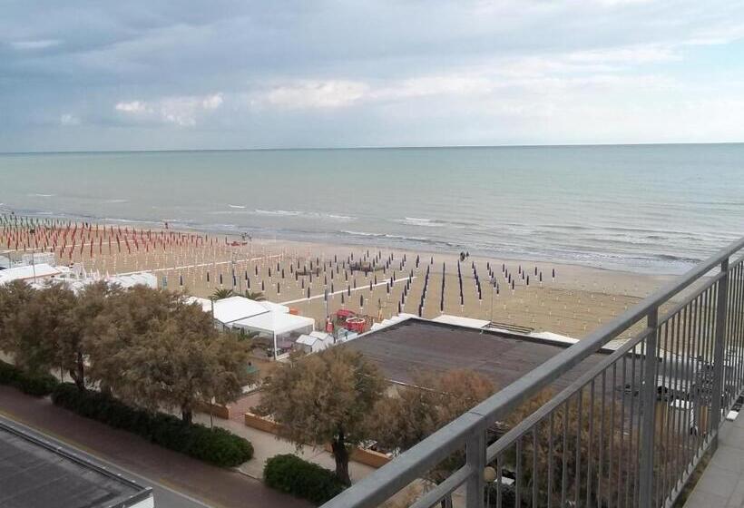 Номер Стандарт, Italia