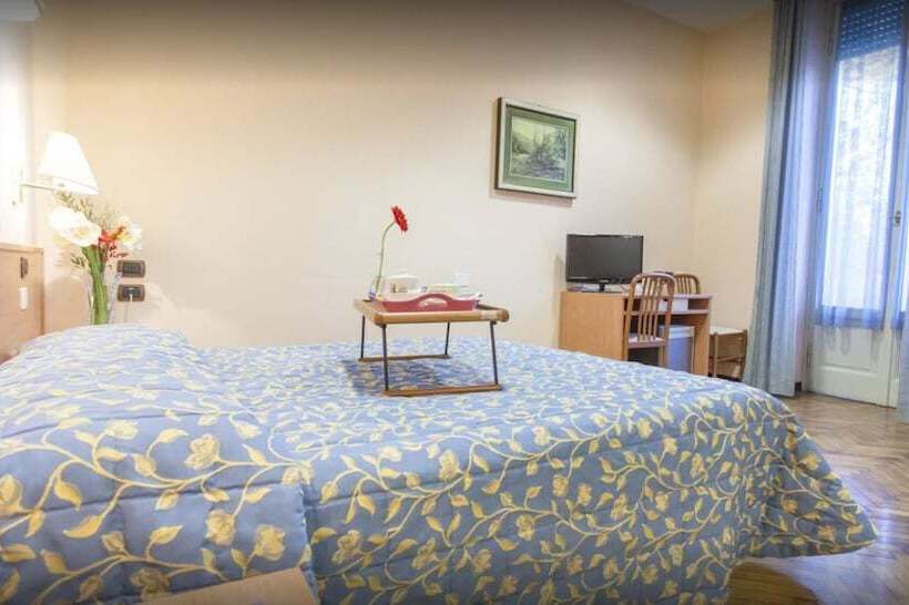 غرفة قياسية ثلاثية, Principe