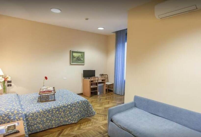 غرفة قياسية ثلاثية, Principe