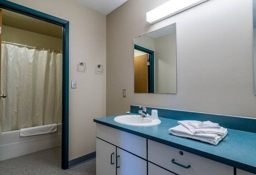 스탠다드 싱글 룸, Residences At University Of Northern Bc   Campus Accommodation