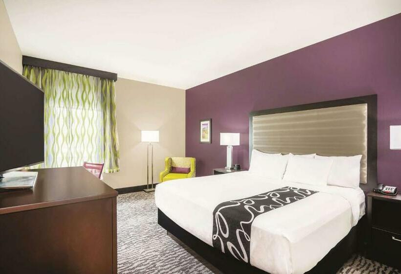 חדר סטנדרט עם מיטת קינג, La Quinta By Wyndham Clifton Park