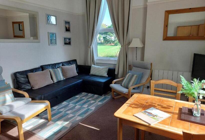 Апартаменты 1 Спальня, Abbey View Holiday Flats
