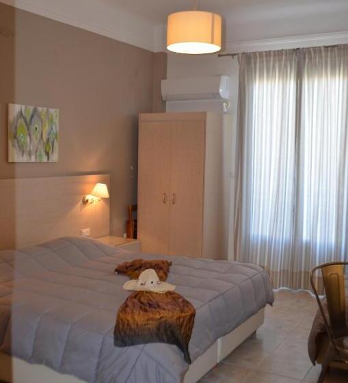 Номер Стандарт Трехместный, Archontissa Rooms