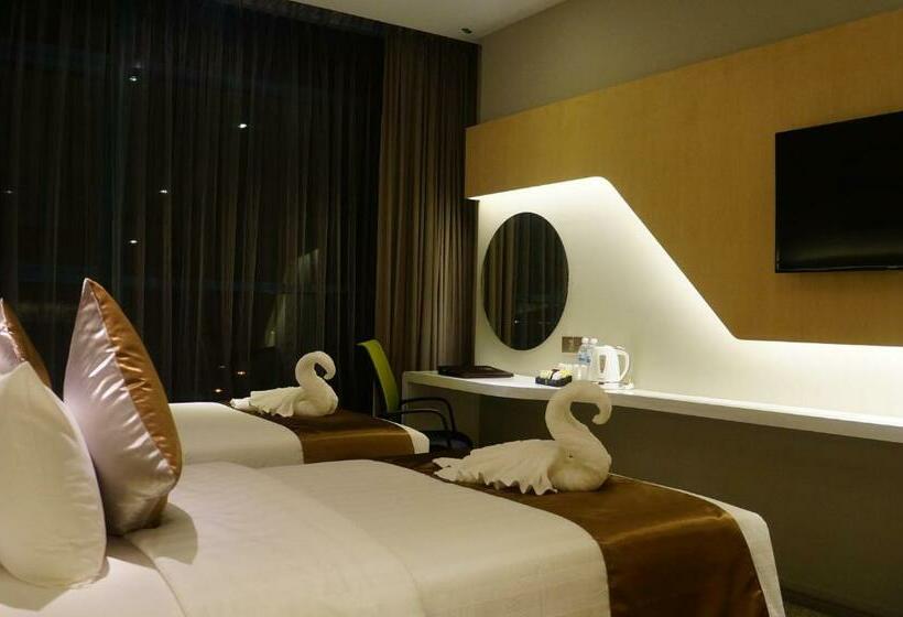 חדר דלוקס, Greens Hotel & Suites