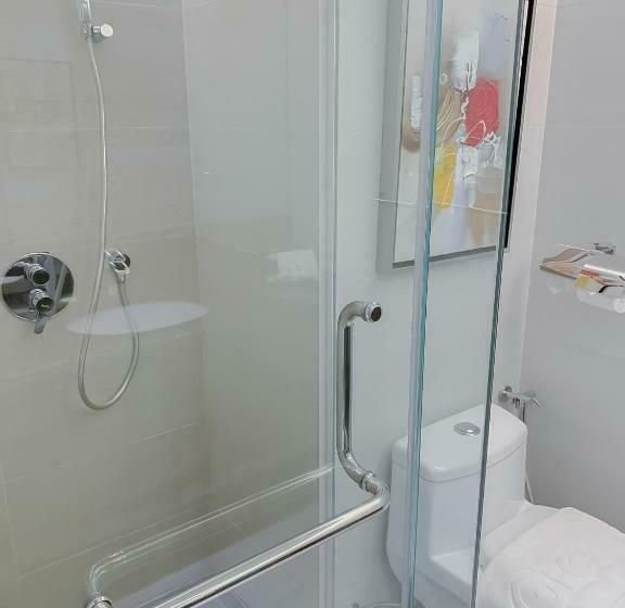 스탠다드 룸, Greens Hotel & Suites