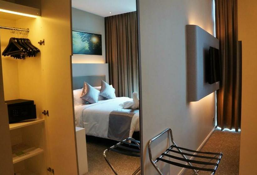 חדר סטנדרט, Greens Hotel & Suites