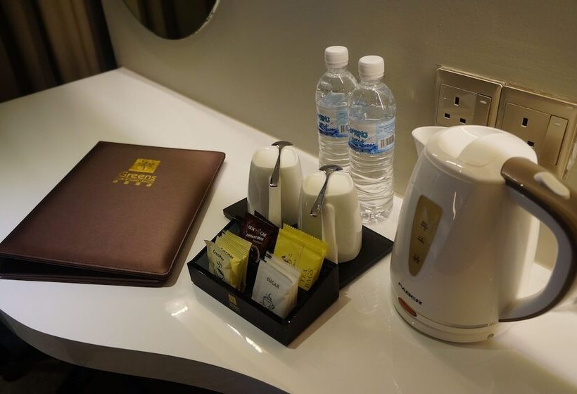 스탠다드 룸, Greens Hotel & Suites